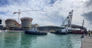 Porto Antico di Genova, pronti i pontoni per la posa dei conci del ponte in acciaio del canaletto