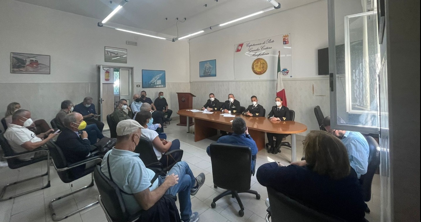 La Guardia Costiera incontra i rappresentanti degli Enti Civici comunali costieri e i concessionari delle strutture balneari