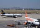 Trasporto aereo, gli scioperi mettono a rischio l’era delle compagnie low cost