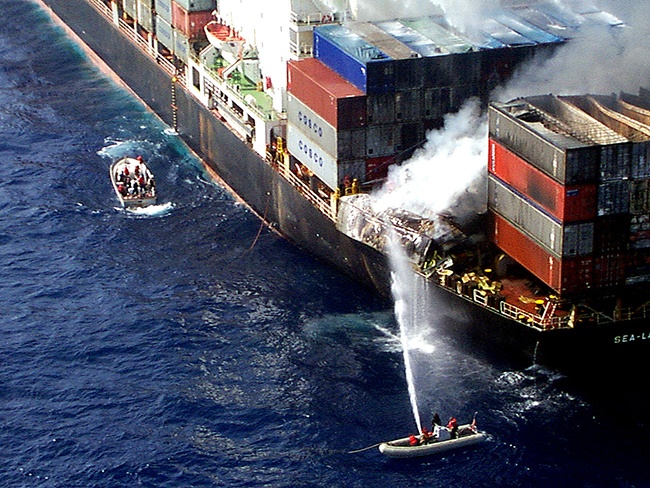 container-ship-fire
