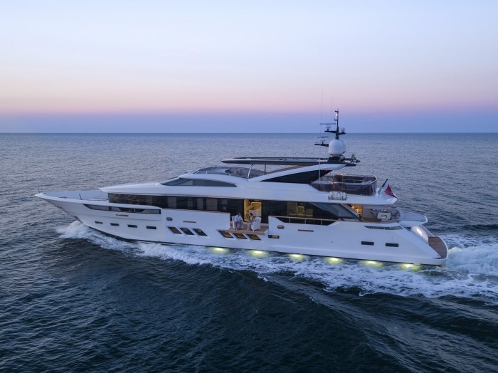 bgb-yct-35m-left-side-view-1 BGB Yachts 35M