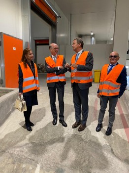 Da sinistra: Sophie Massagé, capo missione economica e commerciale delle Fiandre, Bruxelles-Capitale e La Vallonia, l'ambasciatore De Bauw, Steven Clerckx e Sergio Serpente